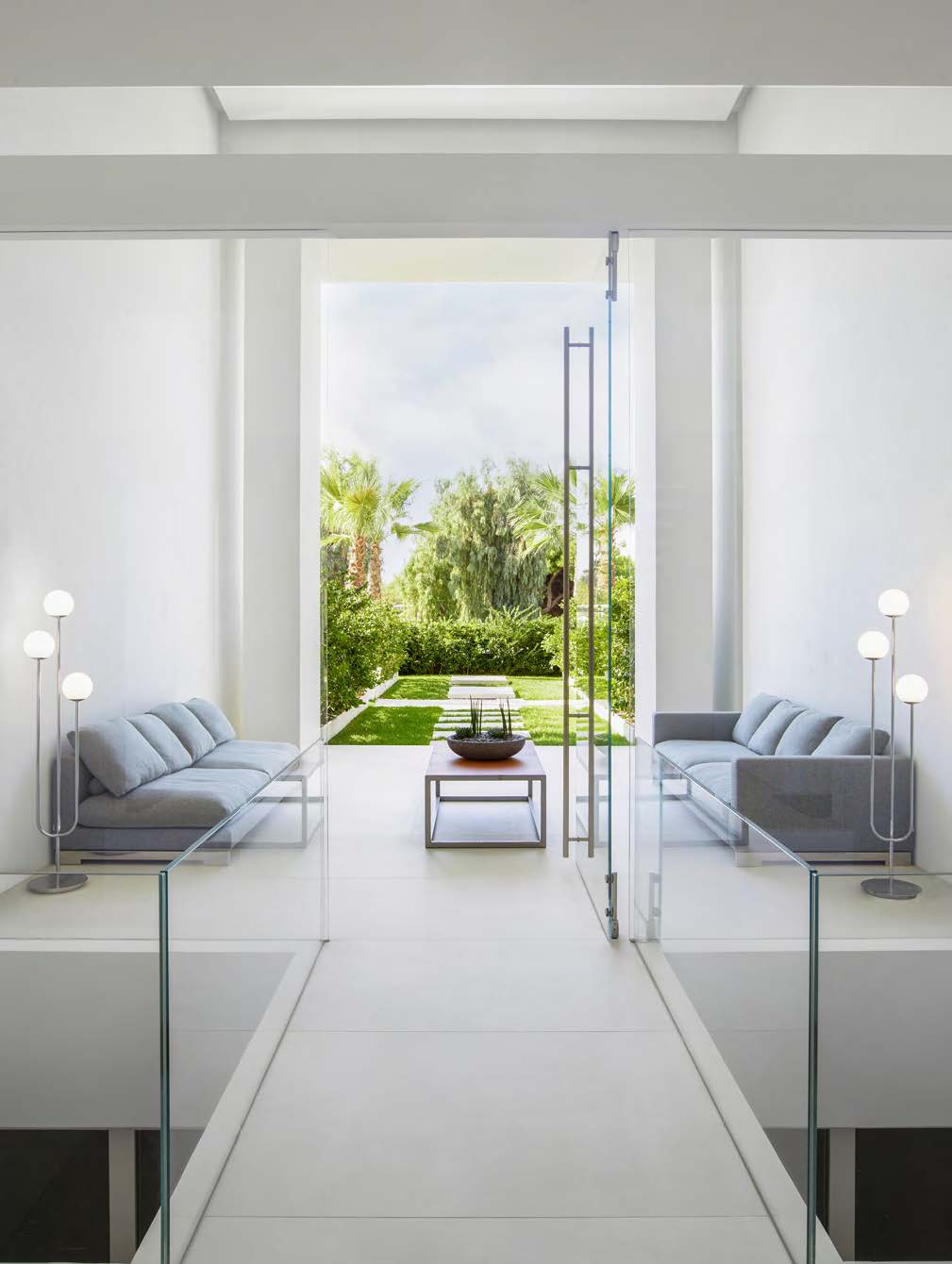 Glyfada / SAOTA & ARRCC / Greece Glyfada / SAOTA & ARRCC / Greece