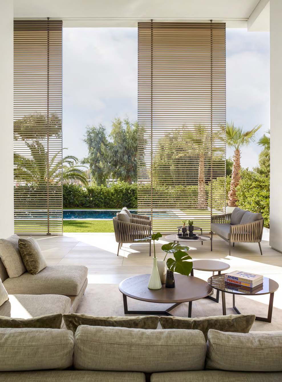 Glyfada / SAOTA & ARRCC / Greece Glyfada / SAOTA & ARRCC / Greece