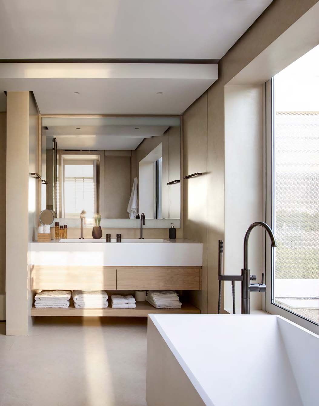 Glyfada / SAOTA & ARRCC / Greece Glyfada / SAOTA & ARRCC / Greece