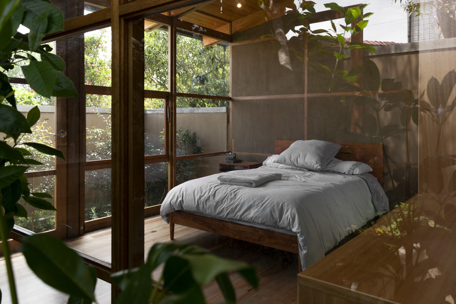 House Among Trees / El Sindicato Arquitectura / Ecuador House Among Trees / El Sindicato Arquitectura / Ecuador