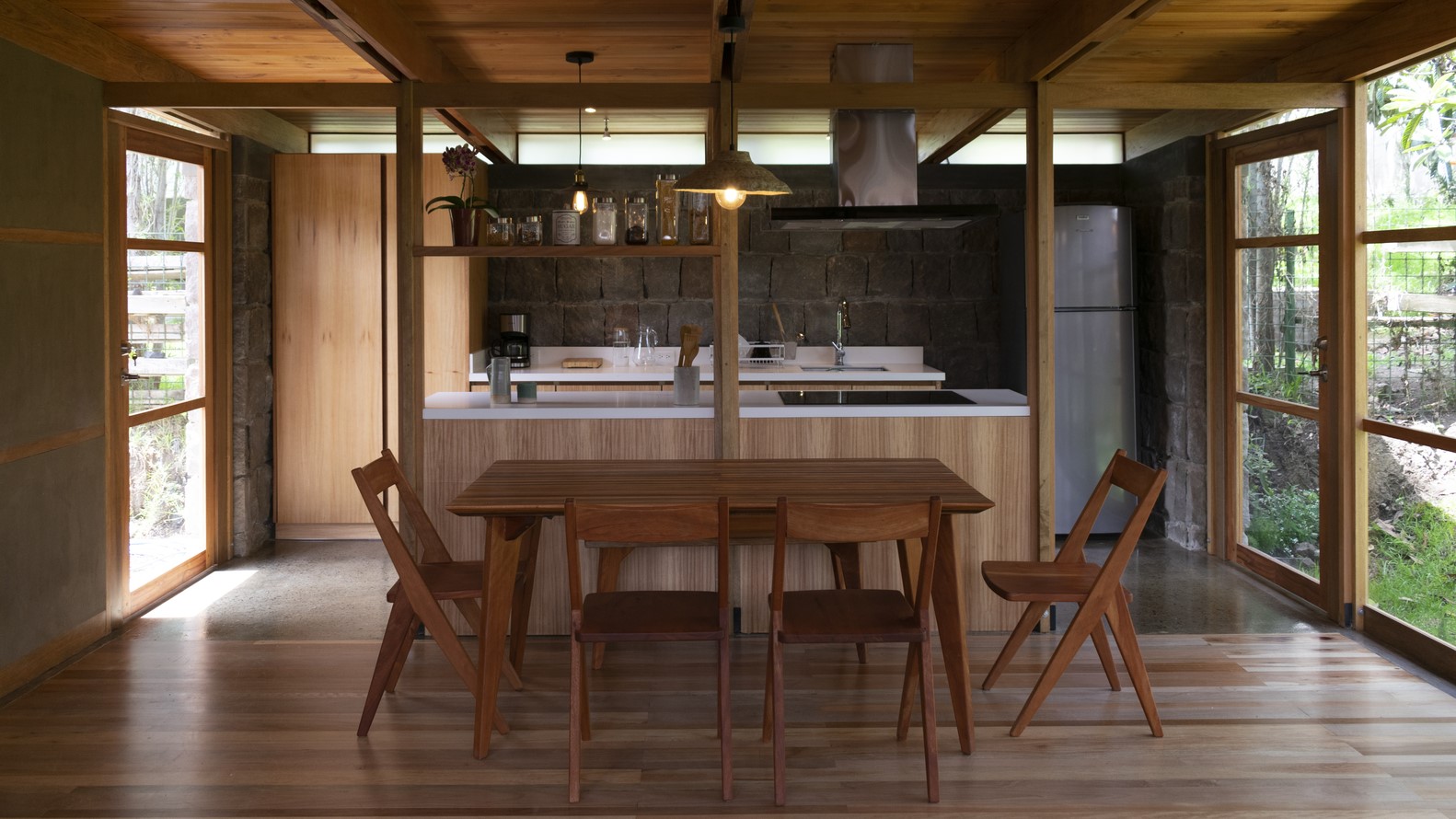 House Among Trees / El Sindicato Arquitectura / Ecuador House Among Trees / El Sindicato Arquitectura / Ecuador