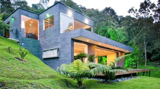 House “Lago en el Cielo” by David Ramirez Arquitectos in Retiro, Colombia