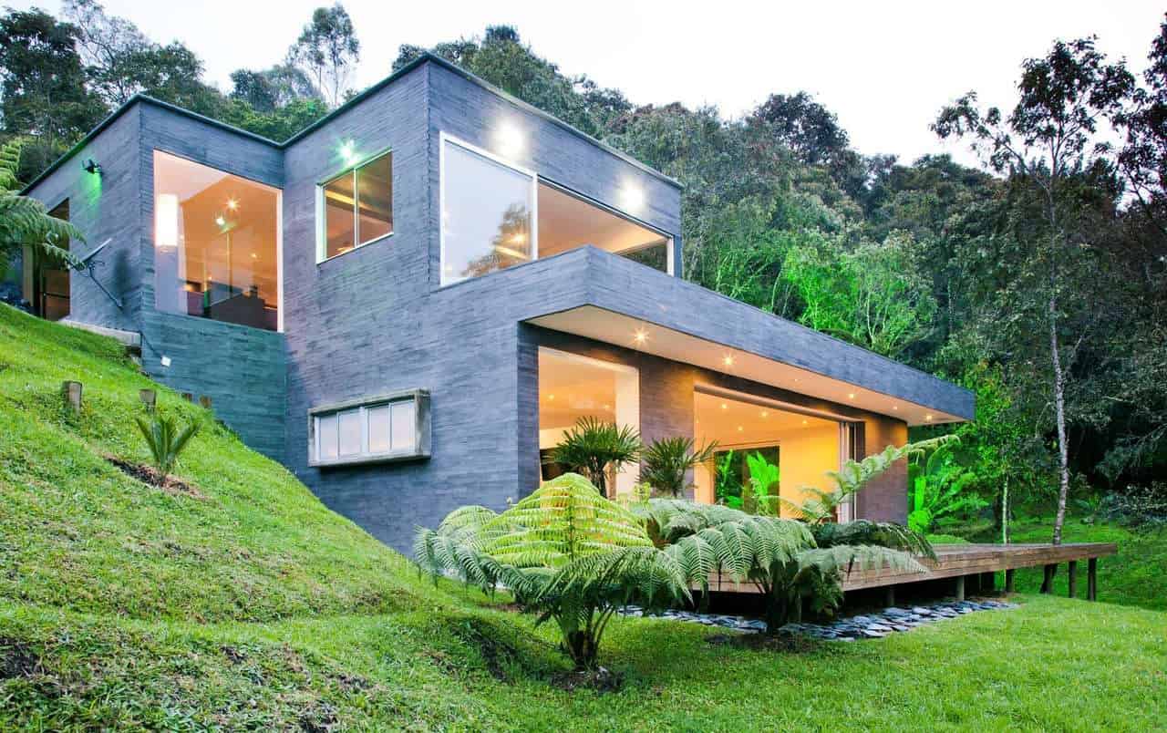House “Lago en el Cielo” by David Ramirez Arquitectos in Retiro, Colombia