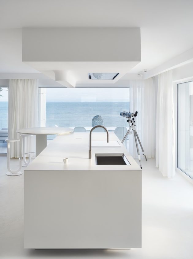 House in Sozopol, Bulgaria by Simple Architecture