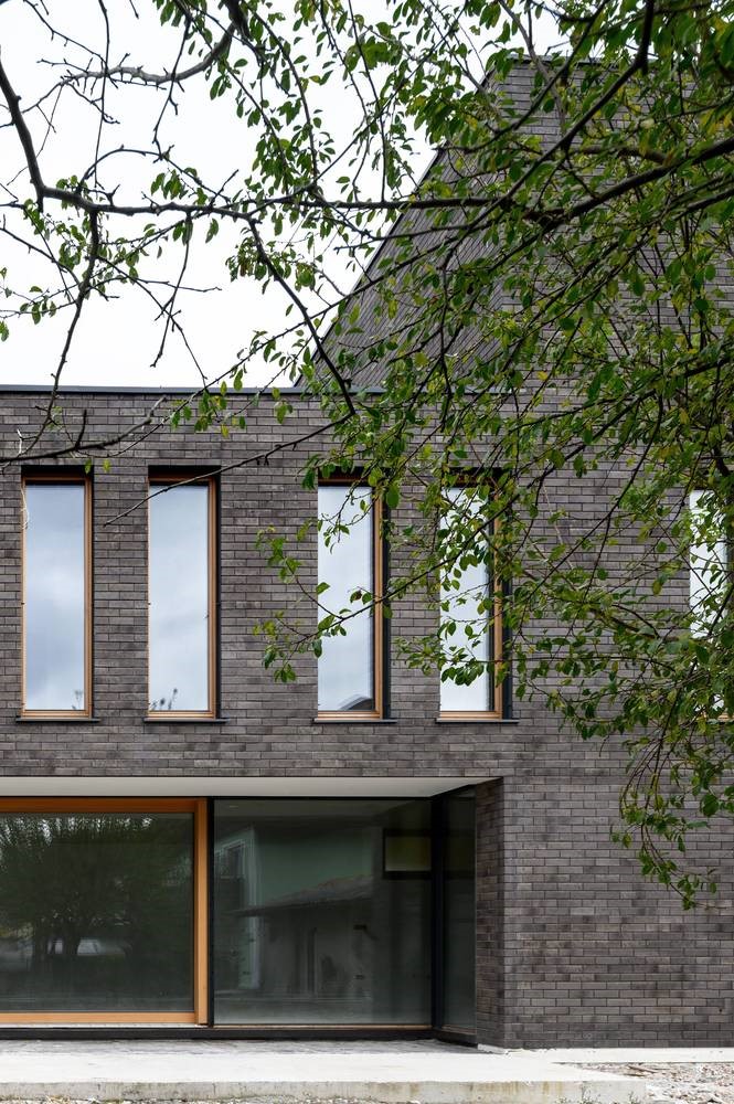 The Double Brick House by Arhitektura in Ljubljana, Slovenia The Double Brick House by Arhitektura in Ljubljana, Slovenia