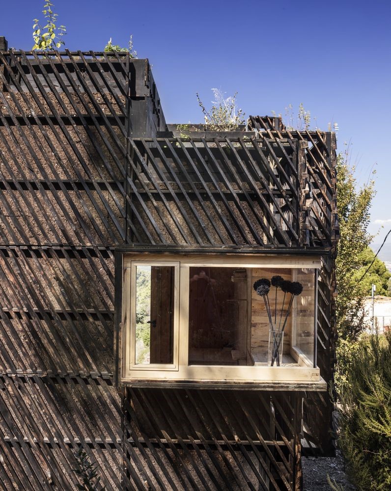 The Voxel Quarantine Cabin by Valldaura Labs in Barcelona, Spain The Voxel Quarantine Cabin by Valldaura Labs in Barcelona, Spain