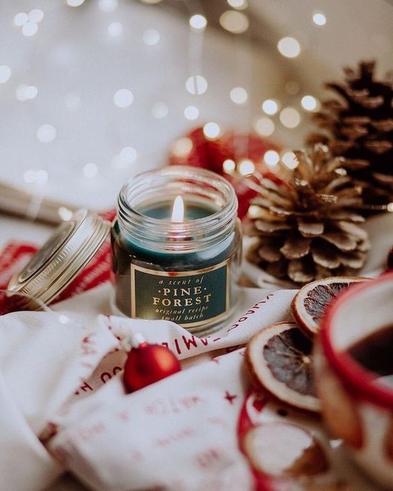 The scented candles give you the right autumn and Christmas spirit