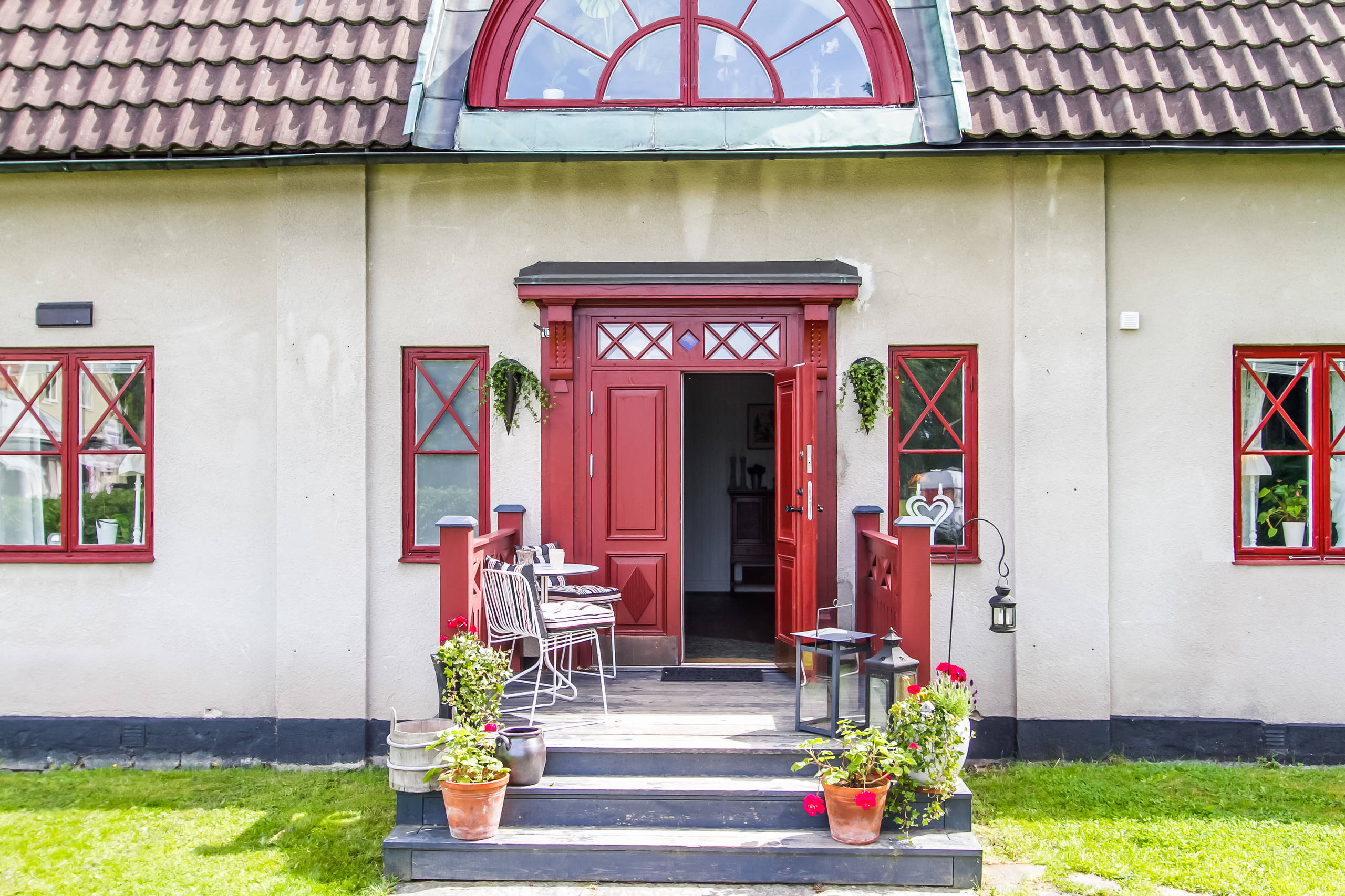 16 Beautiful Scandinavian Entrance Designs For Your New Home