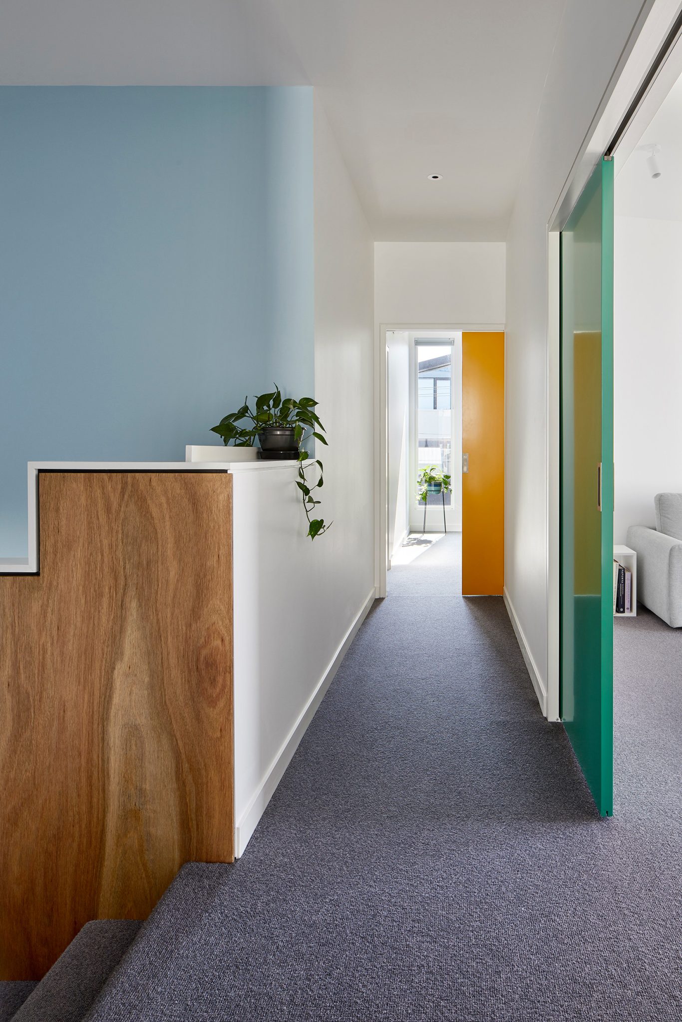 16 Functional Scandinavian Hall Interior Designs