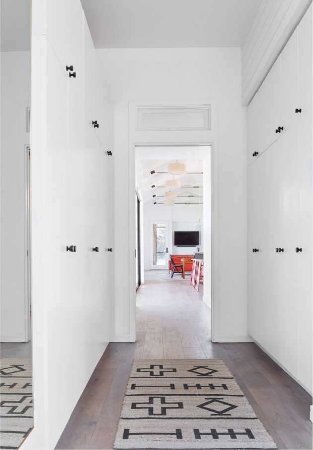 16 Functional Scandinavian Hall Interior Designs
