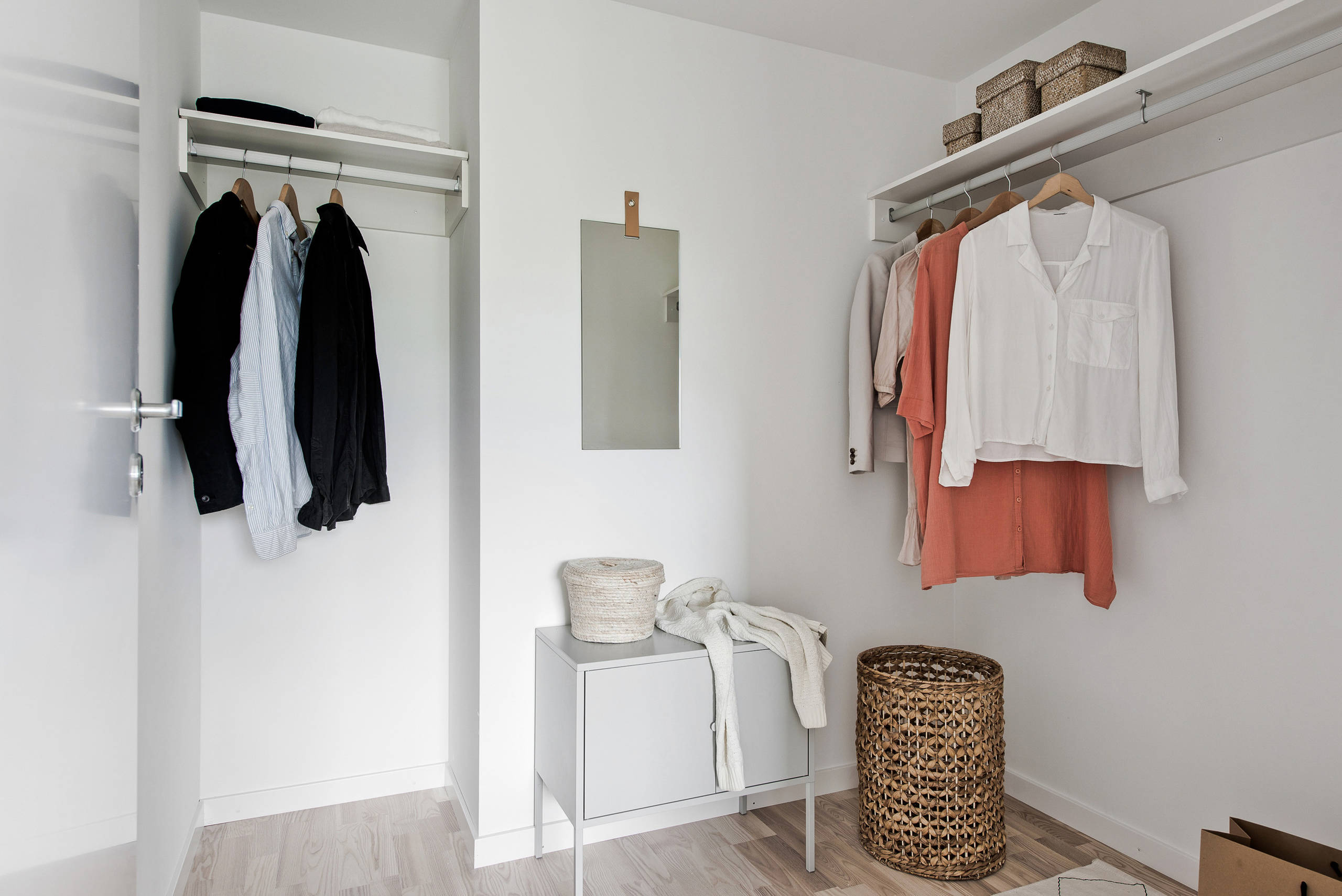 18 Charming Scandi-style Closet Designs You Will Love