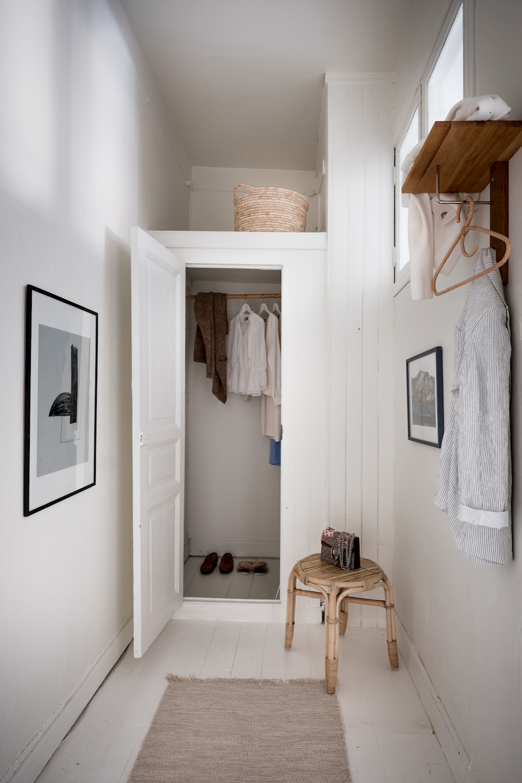 18 Charming Scandi-style Closet Designs You Will Love
