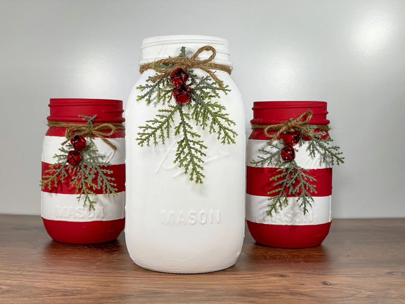 18 Fantastic Christmas Mason Jar Decorations For Your Table Décor 18 Fantastic Christmas Mason Jar Decorations For Your Table Décor