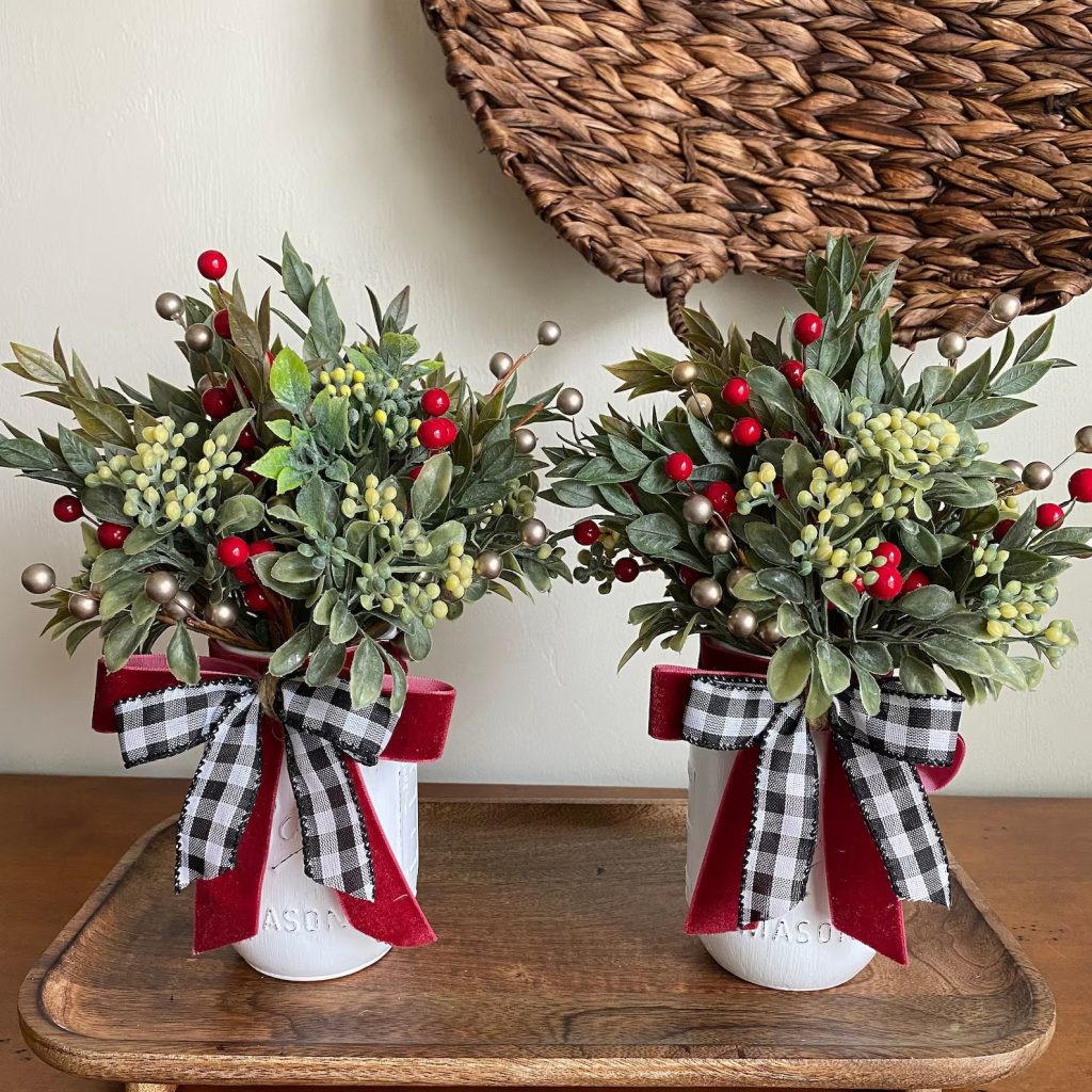 18 Fantastic Christmas Mason Jar Decorations For Your Table Décor