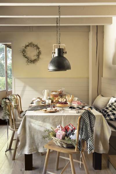 A wooden house to live a perfect wintery and cozy Christmas