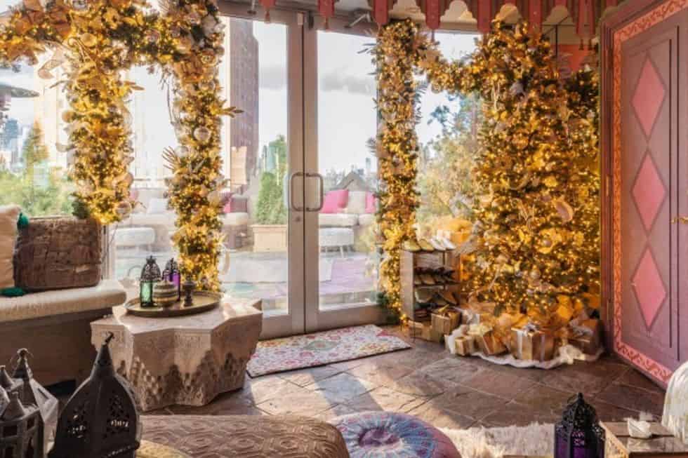 MARIAH CAREY INVITES YOU TO A CHRISTMAS COCKTAIL PARTY AT HER NEW YORK HOME