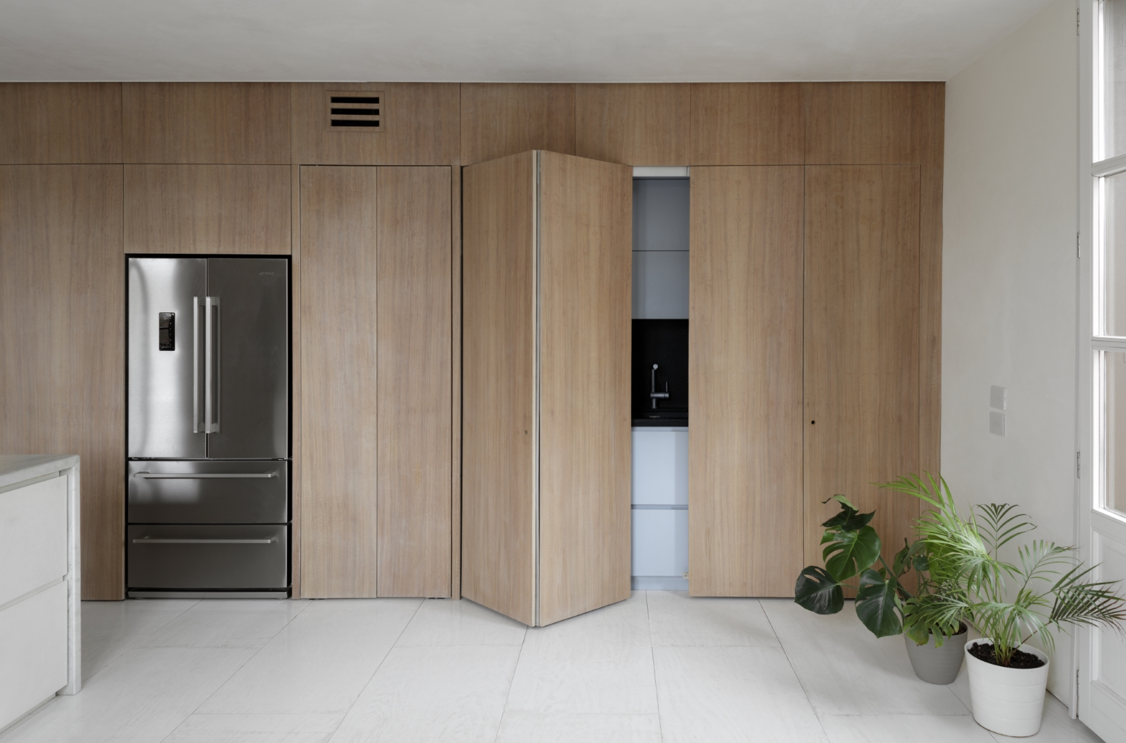 Green Urbanism: Formulating a Series of Holistic Principles - Off-Grid Penthouse Apartment Building Green Urbanism Principles