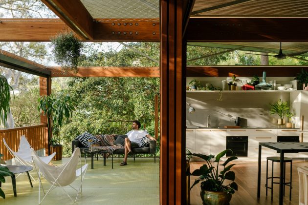 Balmy Palmy House by CplusC Architectural Workshop in Palm Beach, Australia