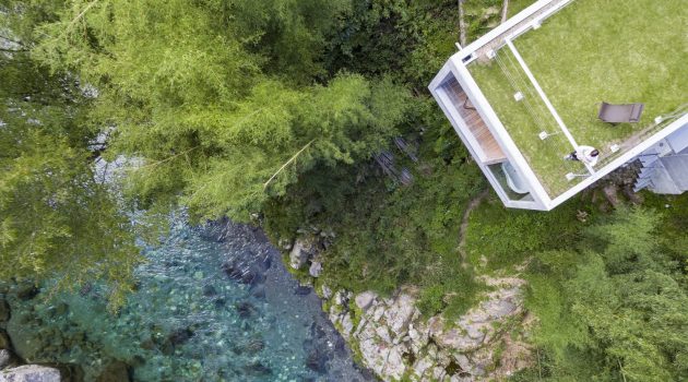 Cliff House by PLANET Creations in Tenkawa, Japan