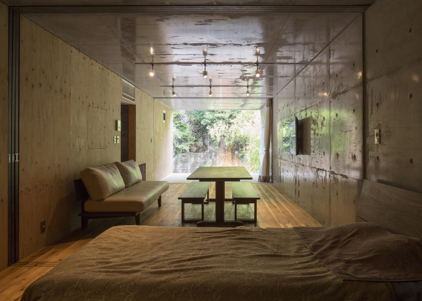 Cliff House by PLANET Creations in Tenkawa, Japan Cliff House by PLANET Creations in Tenkawa, Japan