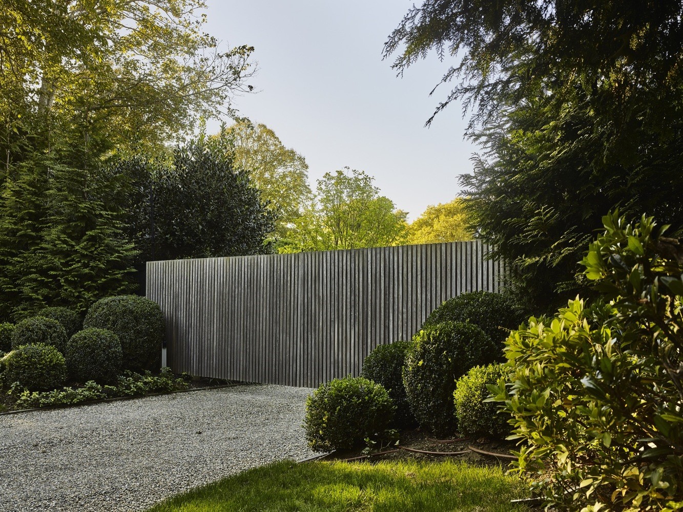 Further Lane Pool House by Robert Young Architects in East Hampton, New York Further Lane Pool House by Robert Young Architects in East Hampton, New York