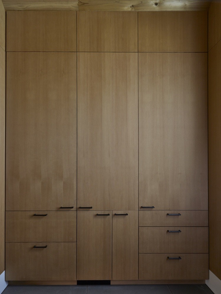 Further Lane Pool House by Robert Young Architects in East Hampton, New York Further Lane Pool House by Robert Young Architects in East Hampton, New York