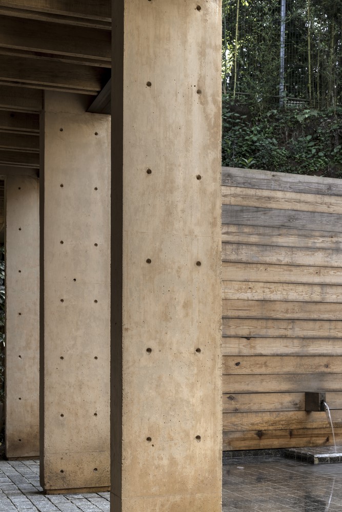 House in Avandaro by Taller Héctor Barroso in Valle de Bravo, Mexico House in Avandaro by Taller Héctor Barroso in Valle de Bravo, Mexico