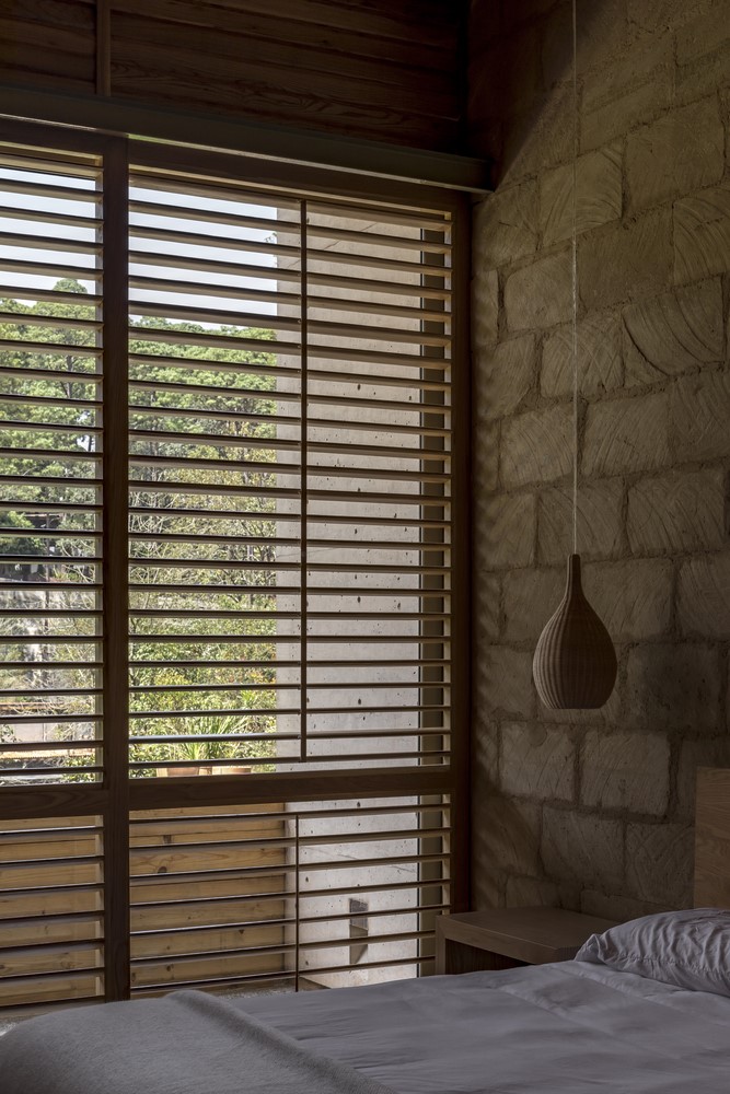 House in Avandaro by Taller Héctor Barroso in Valle de Bravo, Mexico House in Avandaro by Taller Héctor Barroso in Valle de Bravo, Mexico