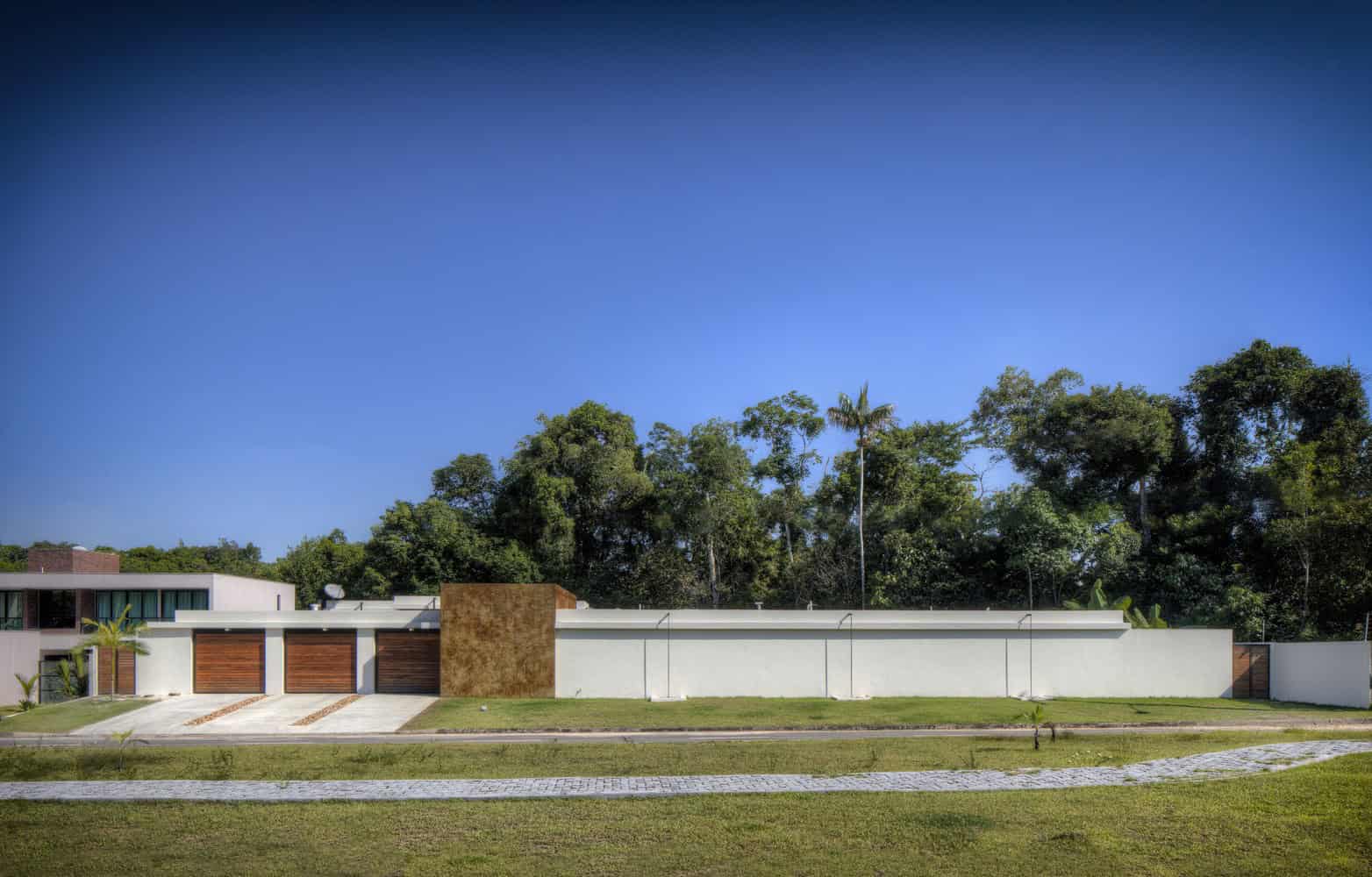 Manaus House by Alexia Convers Architecture in Brazil