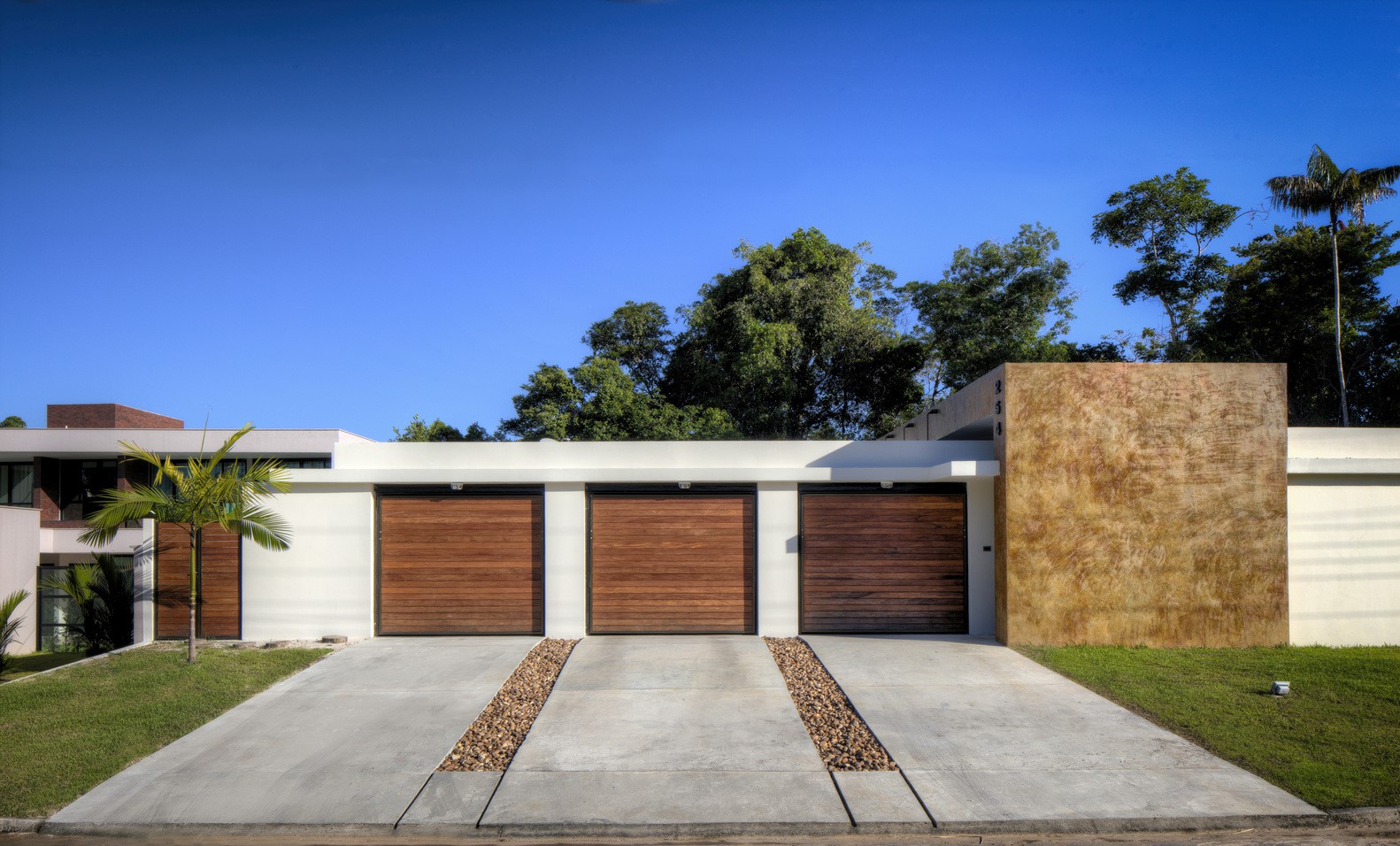 Manaus House by Alexia Convers Architecture in Brazil Manaus House by Alexia Convers Architecture in Brazil