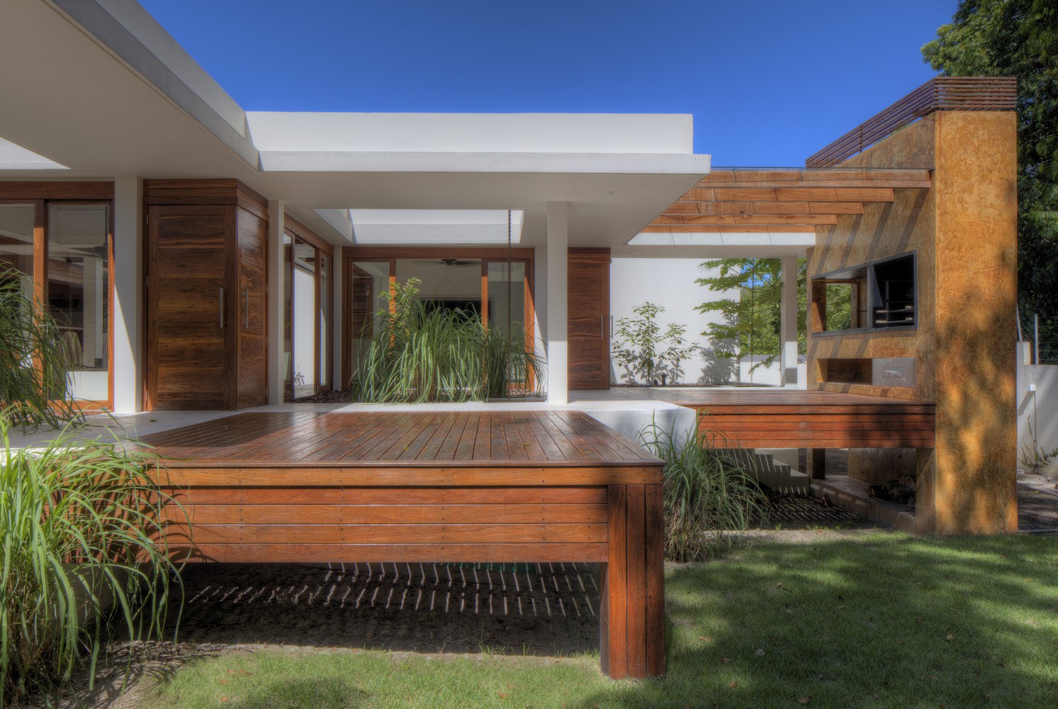 Manaus House by Alexia Convers Architecture in Brazil Manaus House by Alexia Convers Architecture in Brazil