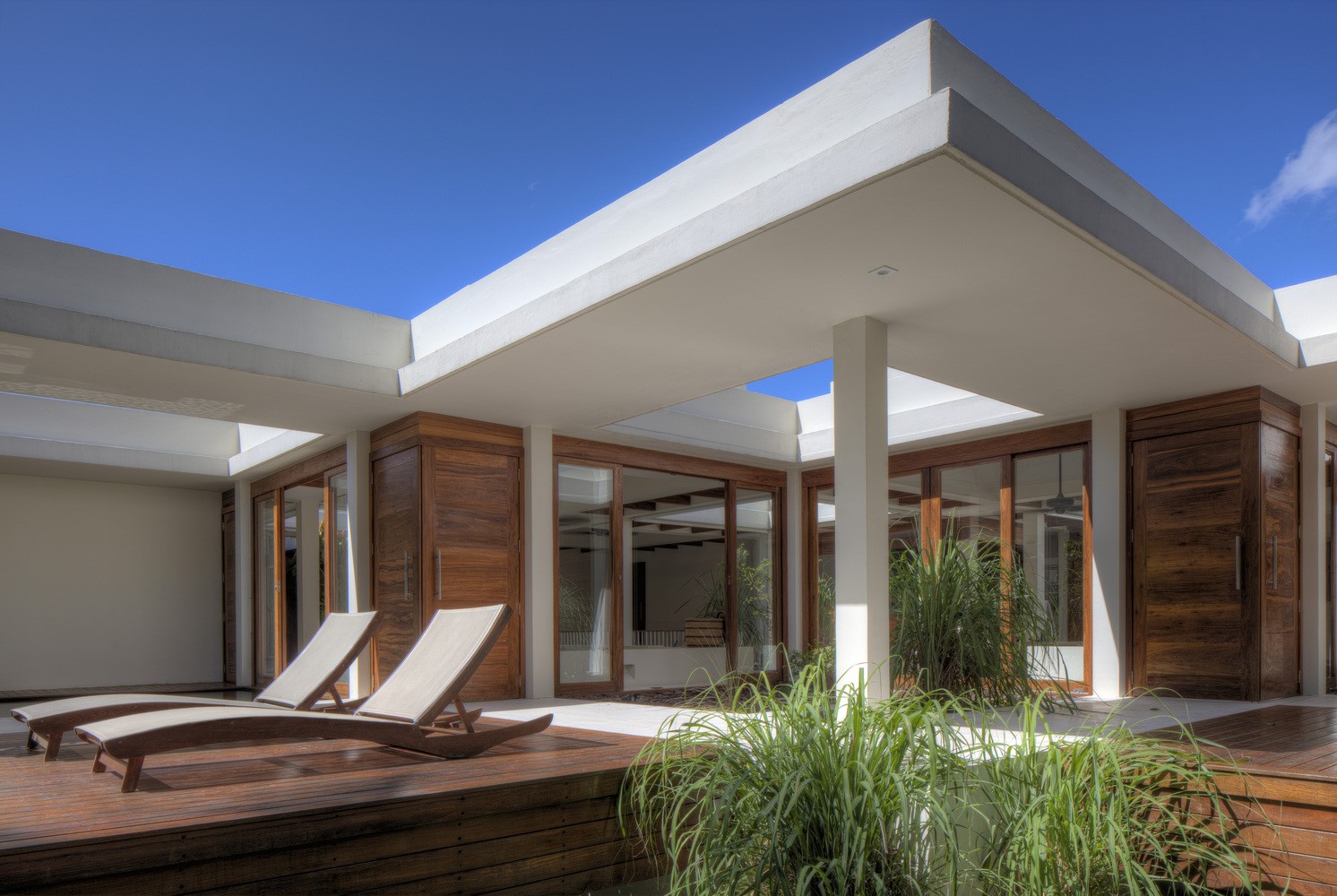 Manaus House by Alexia Convers Architecture in Brazil Manaus House by Alexia Convers Architecture in Brazil