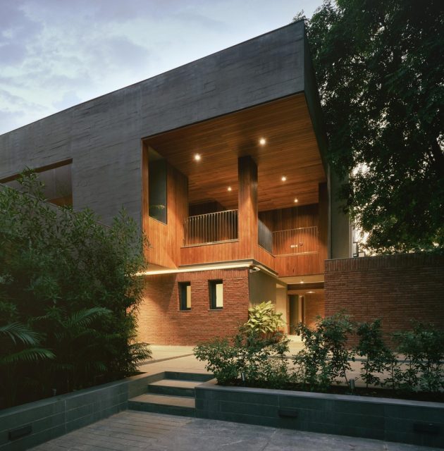Private Residence No. 3 by FLXBL Design Consultancy in Ahmedabad, India