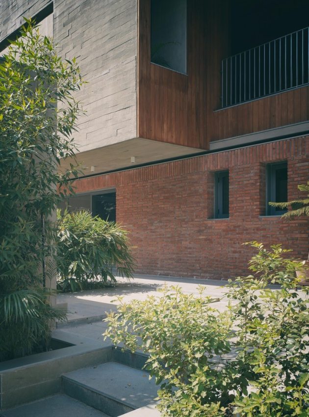 Private Residence No. 3 by FLXBL Design Consultancy in Ahmedabad, India