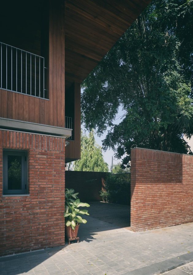 Private Residence No. 3 by FLXBL Design Consultancy in Ahmedabad, India