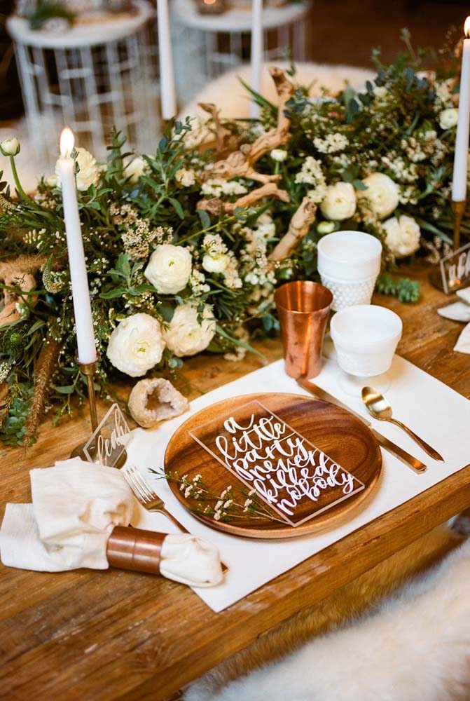 Creative Ideas of Wooden Wedding Anniversary Creative Ideas of Wooden Wedding Anniversary