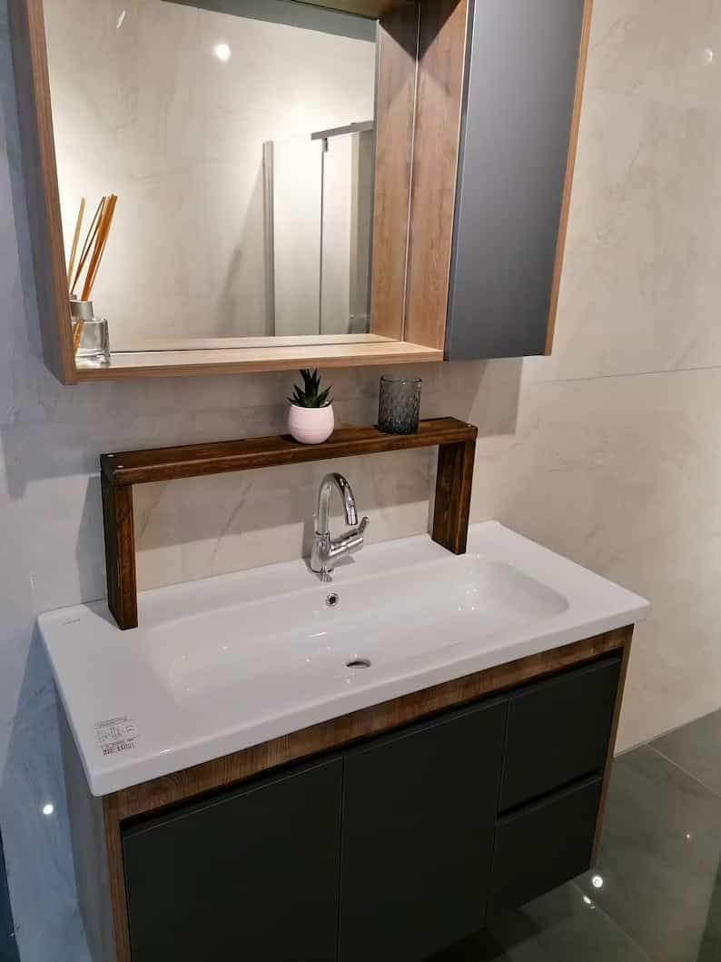 15 Rustic Farmhouse Bathroom Decor Ideas to Transform Your Space 15 Rustic Farmhouse Bathroom Decor Ideas to Transform Your Space
