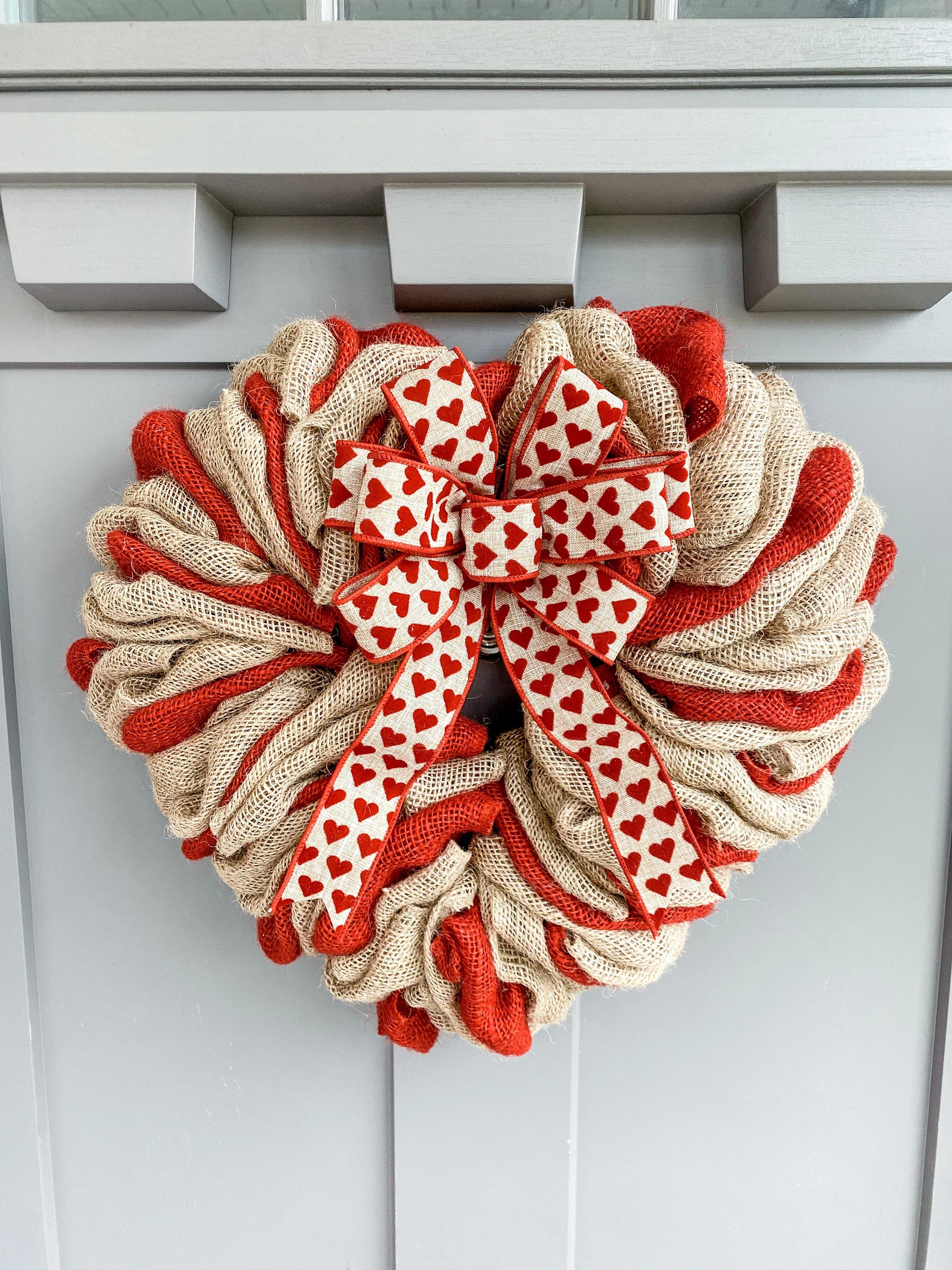 16 Adorable Rustic Valentine's Day Heart Decorations To Set A Lovely Mood