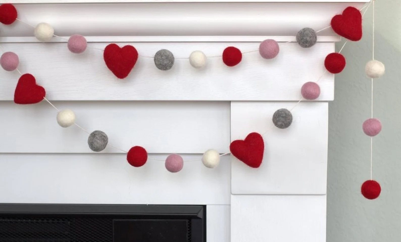 16 Creative Valentine's Day Garland Designs Full of Love