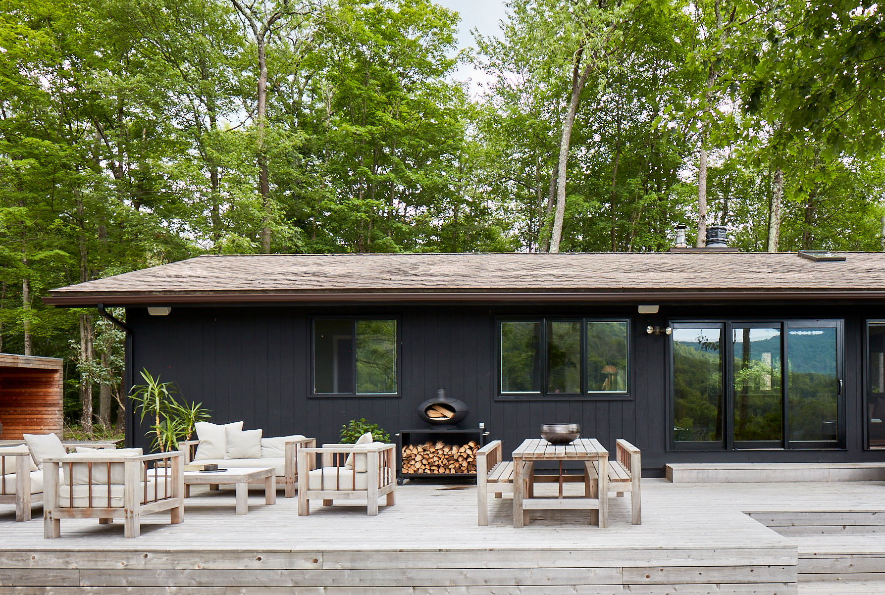 16 Wonderful Scandinavian Deck Designs For Amazing Outdoor Moments