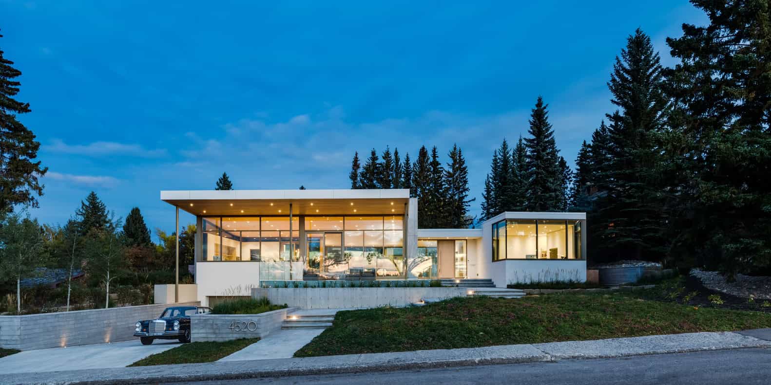 Britannia House by Shugarman Architecture + Design Inc in Calgary, Canada