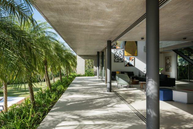 DMG Residence by Reinach Mendonça Arquitetos Associados in Braganca Paulista, Brazil