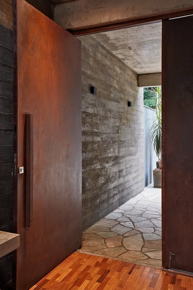 House 538 by Une Arquitetura in Maringa, Brazil House 538 by Une Arquitetura in Maringa, Brazil