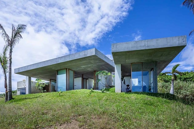 House in Tamagusuku by Studio Cochi Architects in Nanjo, Japan