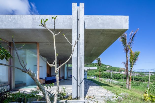 House in Tamagusuku by Studio Cochi Architects in Nanjo, Japan