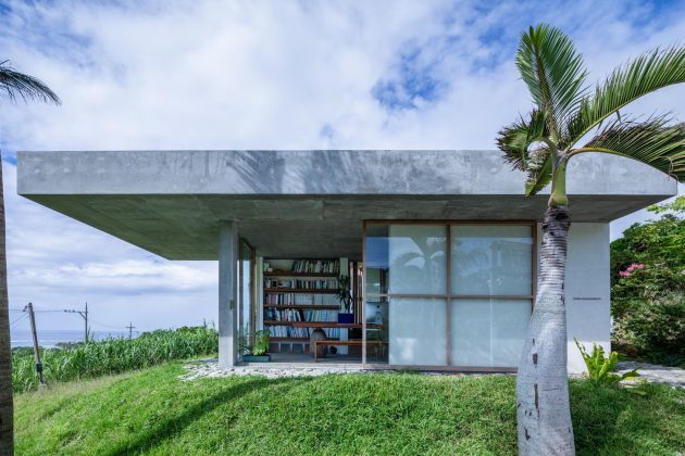 House in Tamagusuku by Studio Cochi Architects in Nanjo, Japan