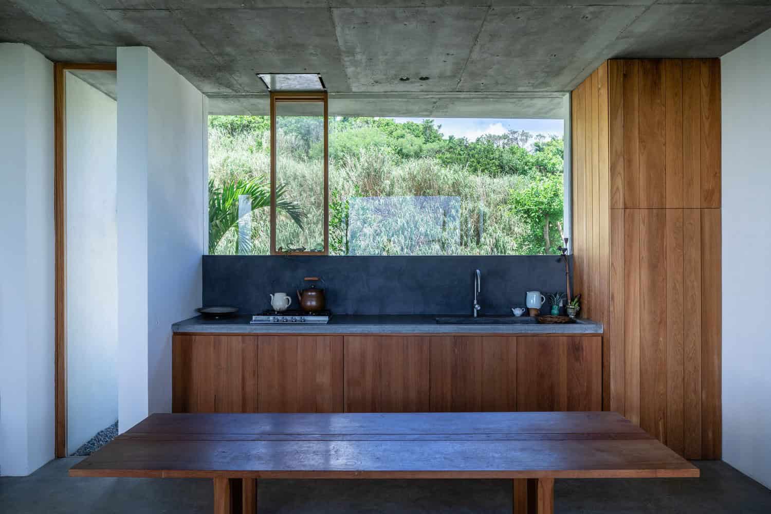 House in Tamagusuku by Studio Cochi Architects in Nanjo, Japan House in Tamagusuku by Studio Cochi Architects in Nanjo, Japan