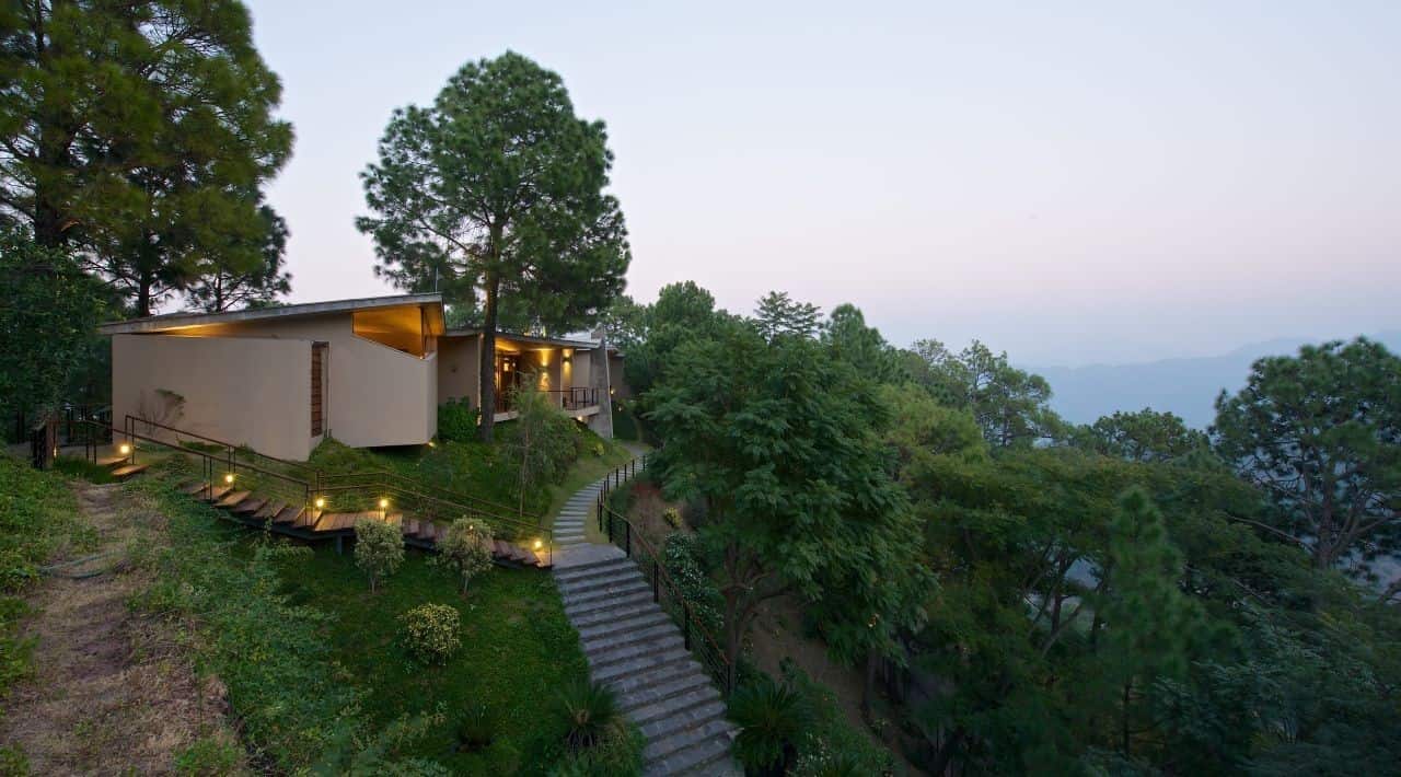 House in the Himalayas by Rajiv Saini in Kasauli, India House in the Himalayas by Rajiv Saini in Kasauli, India
