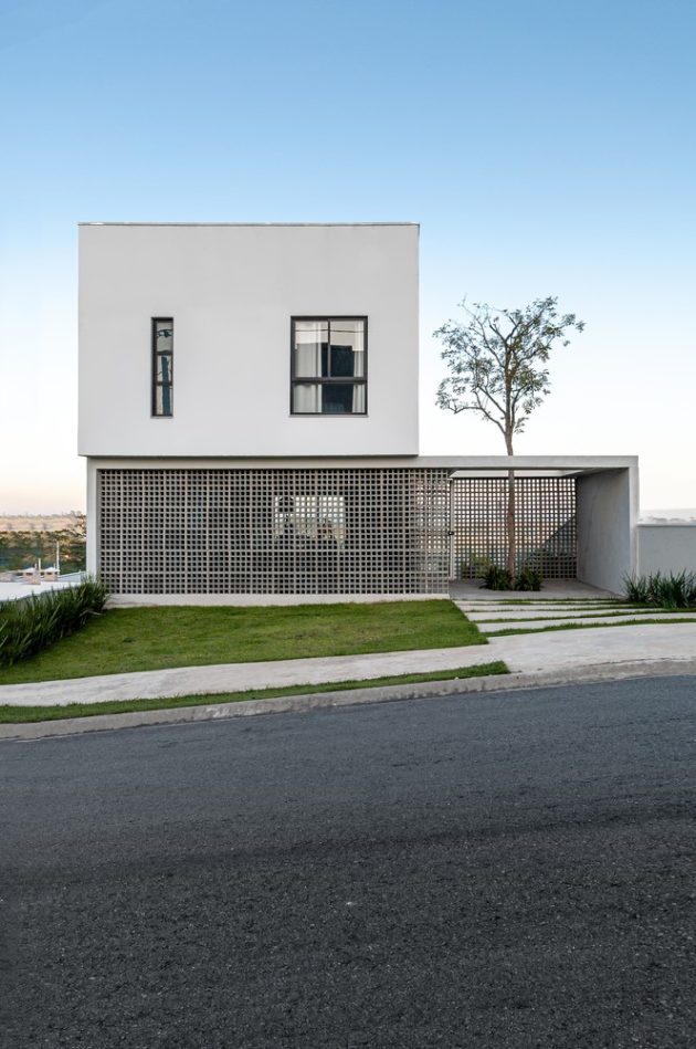 Itu House by Studio dLux in Brazil