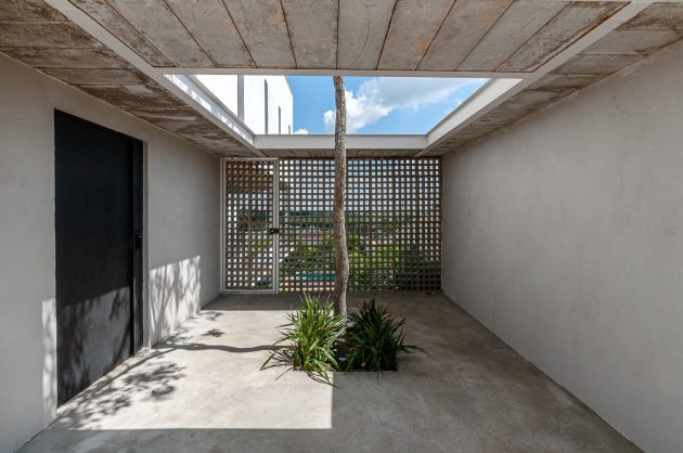 Itu House by Studio dLux in Brazil